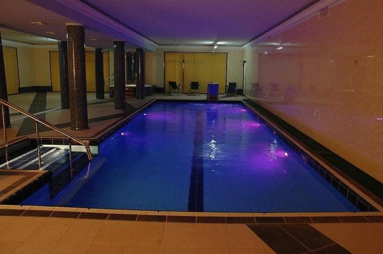 Hotel Dobosz Police Bagian luar foto